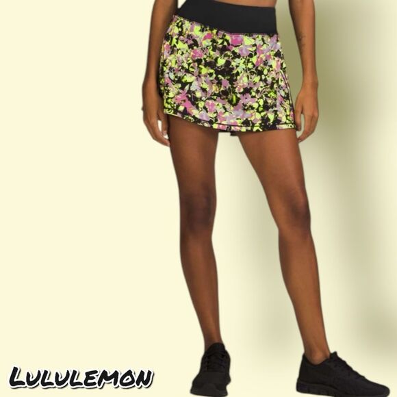 Preowned Lululemon Pace Rival Mid-Rise Skirt Highlight Yellow Multi / Bla size 2 - Picture 2 of 15